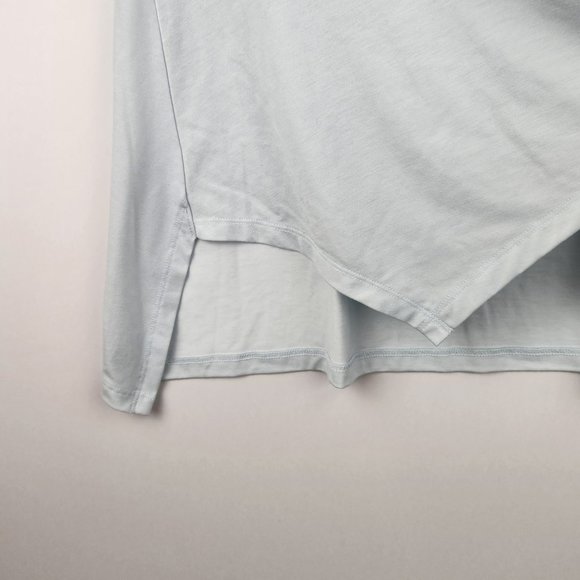 Athleta Ice Blue Soft Essence Handkerchief Hem Short Sleeve Tee sz M - Picture 3 of 7